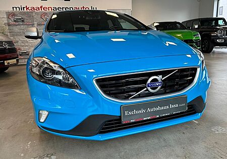 Volvo V40 Kinetic R-Design**NAVI**LEDER**SHZ**PDC**