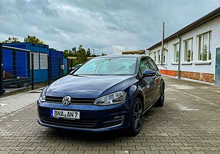 VW Golf Volkswagen 1.2 TSI *18 Zoll*Ambiente*LED*8fach*TÜV NEU