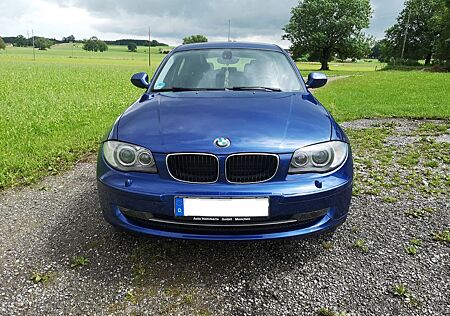 BMW 118i - 1er e87 Met. Blau, nichtraucher Auto