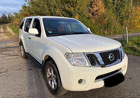 Nissan Pathfinder 2.5 dCi 4WD