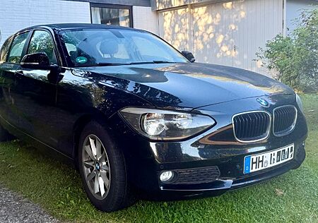 BMW 116i - wenig gefahren, TÜV neu, doppel bereift.