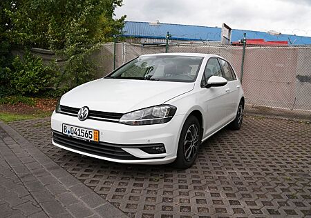 VW Golf Volkswagen VII Lim. Trendline BMT/Start-Stopp