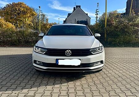 VW Passat Volkswagen 2.0 TDI SCR 140kW DSG Highline Varian...
