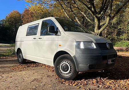 VW T5 Transporter Volkswagen T5 Camper, Markise, 4 Sitze, 2 1/2 Betten, AHK