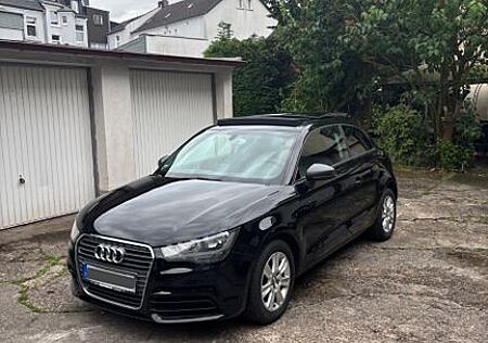 Audi A1 | TÜV 01/27 | Scheckheft | Steuerkette NEU |