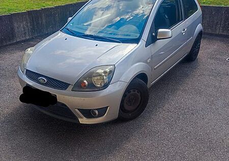 Ford Fiesta 1,4 16V Silver Magic Silver Magic