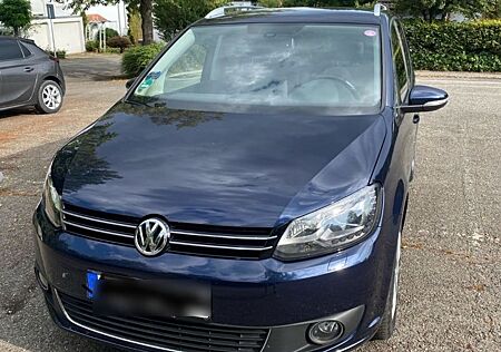 VW Touran Volkswagen 1.4 TSI 125 kW DSG Highline Highline