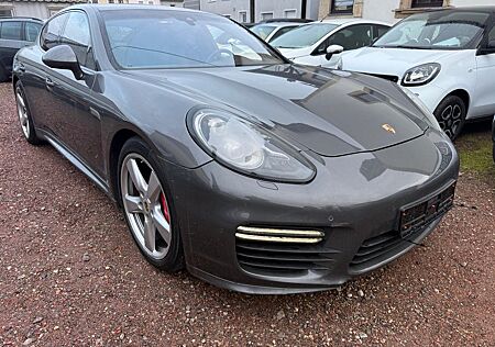 Porsche Panamera GTS 4,8L AUTOMATIK TÜV 03/2026
