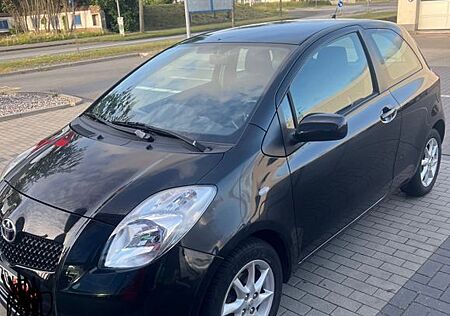 Toyota Yaris Neue TÜV 2027 2007