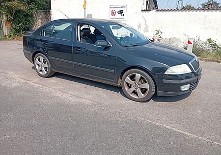 Skoda Octavia Lim. Elegance Klima Leder PDC