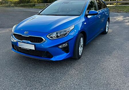 Kia Cee'd Sportswagon 8-fach bereift, AHK