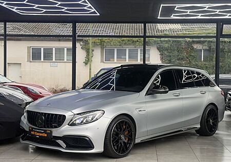 Mercedes-Benz C 63 AMG C 63 S AMG KERAMIK 360° HUP PANO PER.AGA DRIVERS