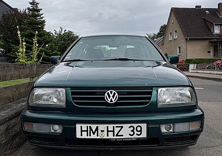 Volkswagen Vento 1.8 GLX GKAT
