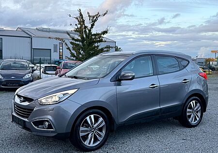 Hyundai ix35 gebraucht kaufen Hyundai ix35 1.Hand AWD Leder Navi Panorama Kamera Xenon