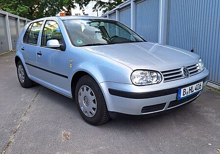 VW Golf Volkswagen 1.4 Basis