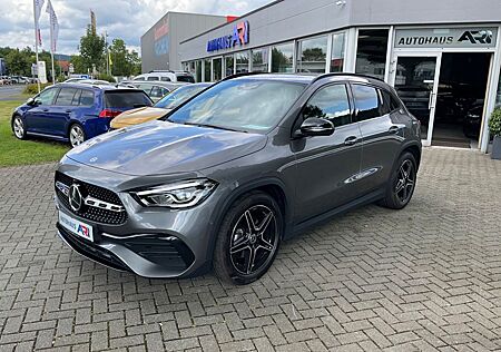 Mercedes-Benz GLA 200 Automatik*AMG LINE*Panoramadach*