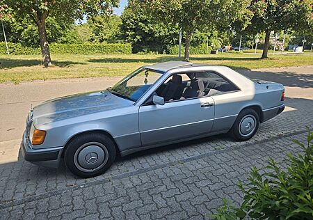 Mercedes-Benz E 300 W124 COUPE 300CE*1.HAND*H-Kennz.*OLDTIMER*