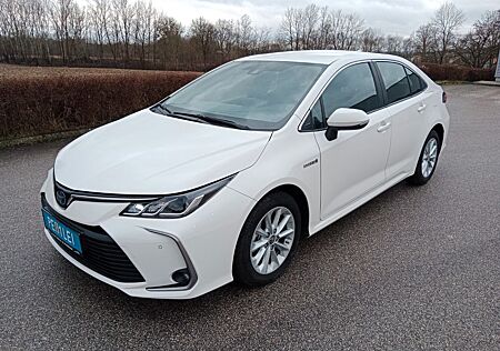 Toyota Corolla Limosine 1,8 Hybrid