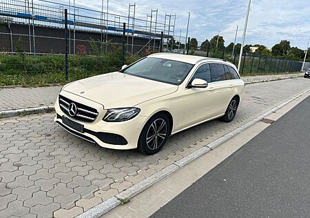 Mercedes-Benz E 220 d T Autom. Auto geht im Notlauf
