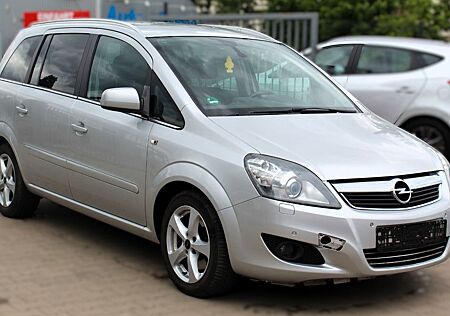 Opel Zafira B Family Plus
