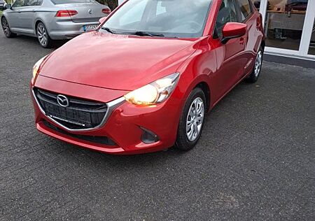 Mazda 2 Lim. Center-Line