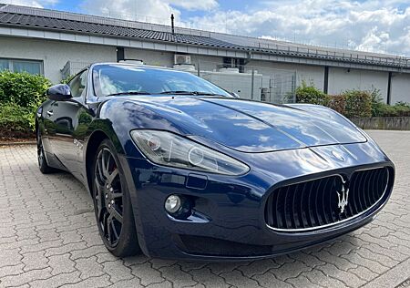 Maserati GranTurismo 4.2 V8*LEDER-BEIGE*SCHÖNER-KLASSIKER