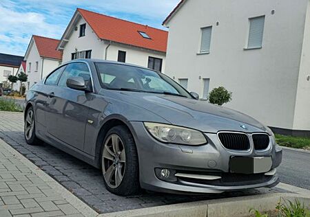 BMW 320d Coupé E92 Automatik | Leder | Navi