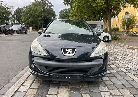 Peugeot 206 + 1.4 75 - Scheckheft gepflegt !