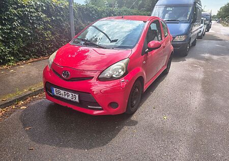 Toyota Aygo (X) Aygo (X) 1,0-l-VVT-i -