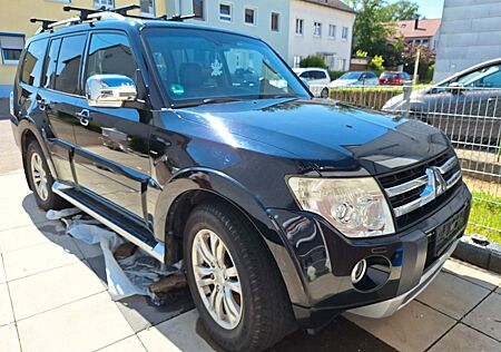 Mitsubishi Pajero 3,2 DI-D 4WD Nicht Fahrbereit