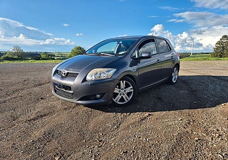 Toyota Auris 2.2 D-CAT D-CAT