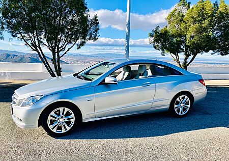 Mercedes-Benz E 200 Coupé BlueEFFICIENCY AVANTGARDE ...