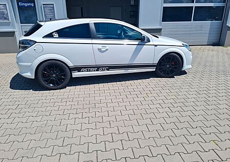 Opel Astra GTC 1.8 ECOTEC Sport Sport