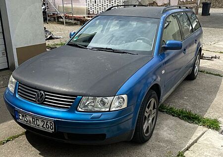 VW Passat Variant Volkswagen 2.8 V6 4motion Comfortline Co...