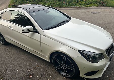 Mercedes-Benz E 200 Coupé - 20 Zoll pano neuer tüv