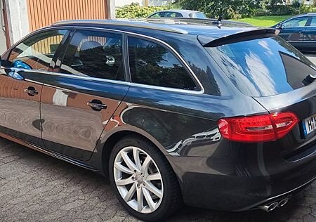 Audi A4 2.0 TDI 140kW multitronic S line Avant S line