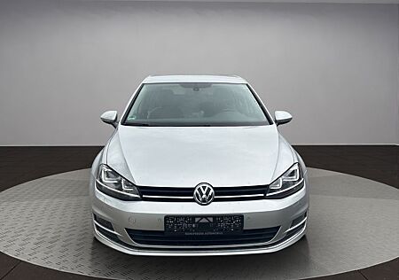 VW Golf Volkswagen VII Lim. Highline BMT