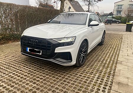 Audi Q8 50 TDI-3x S-LINE Optimal Garantie 06/28