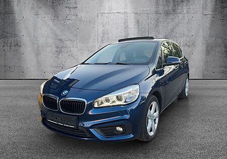 BMW 2er 220i Active Tourer NAVI LED PANO KAMERA 1 HAND