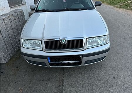 Skoda Octavia 1.6 Tour Combi Tour