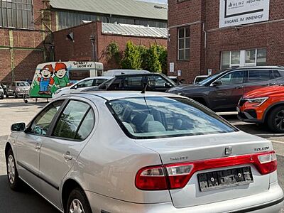 Seat Toledo Select 1.6 74KW Select TÜV 04-28