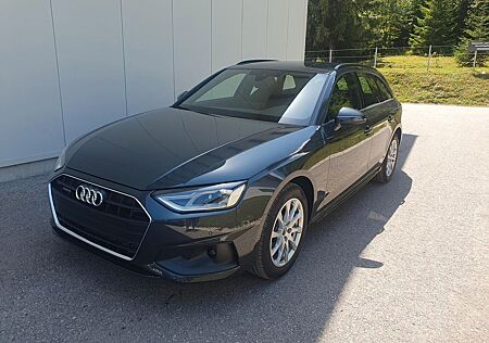 Audi A4 Avant 40 TFSI quattro SHZ,5J Garantie, PDC...