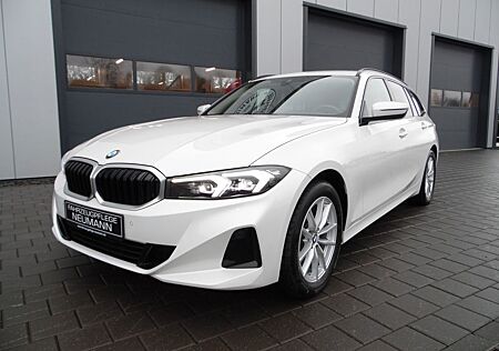 BMW 320d xDrive Touring AUT LED PDC NAVI SHZ AHK