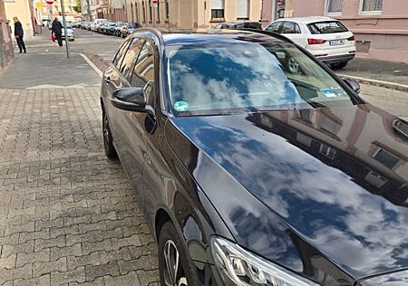 Mercedes-Benz C 180 d T Autom. -