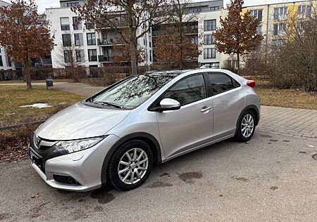 Honda Civic 1.8 Automatik Executive
