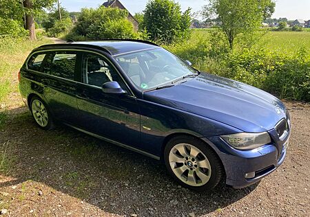 BMW 325d Touring - Bi-Xenon - Navi Professional