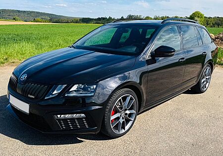Skoda Octavia 2.0 TDI RS Combi RS Standheizung AHK