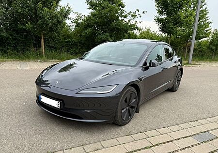 Tesla Model 3 Highland Long Range AWD 10/2023