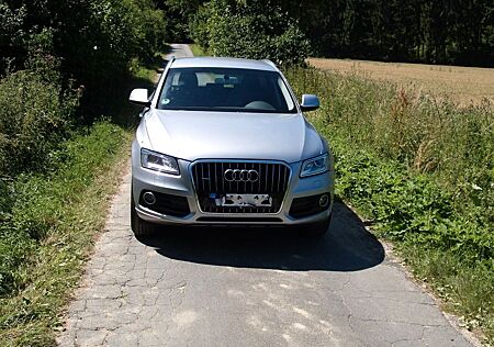 Audi Q5 2.0 TDI S tronic quattro- AHK, MMI Navigation