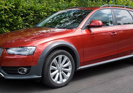 Audi A4 Allroad 2.0 TDI clean diesel S tronic qua...